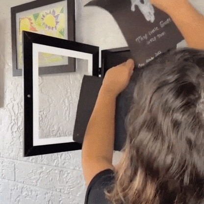 Magnetic Art Frame for Little Artists-gif1