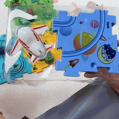 PuzzleRacer_Creative_Race_Track_Set_for_Kids-gif3