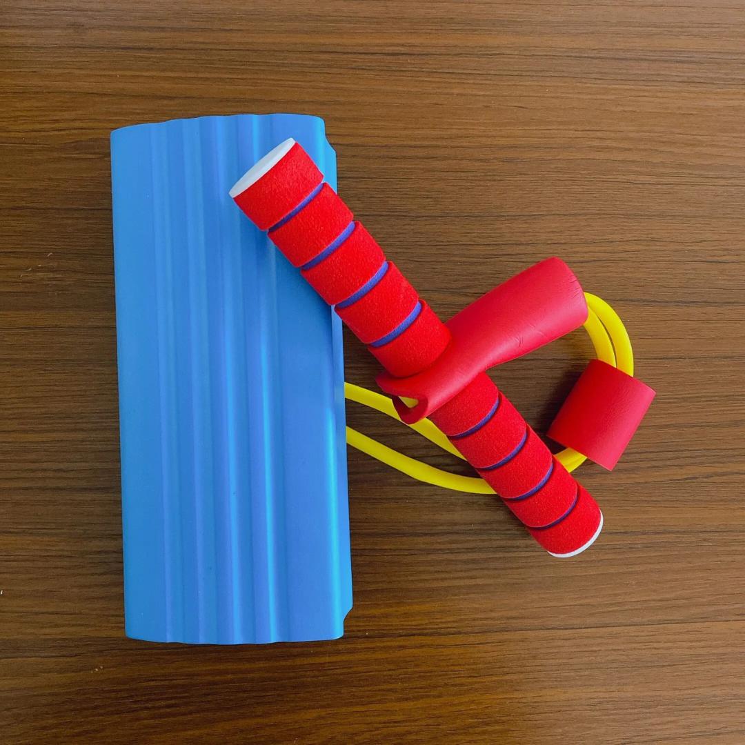 Squeaky_Pogostick_for_Little_Heroes-4
